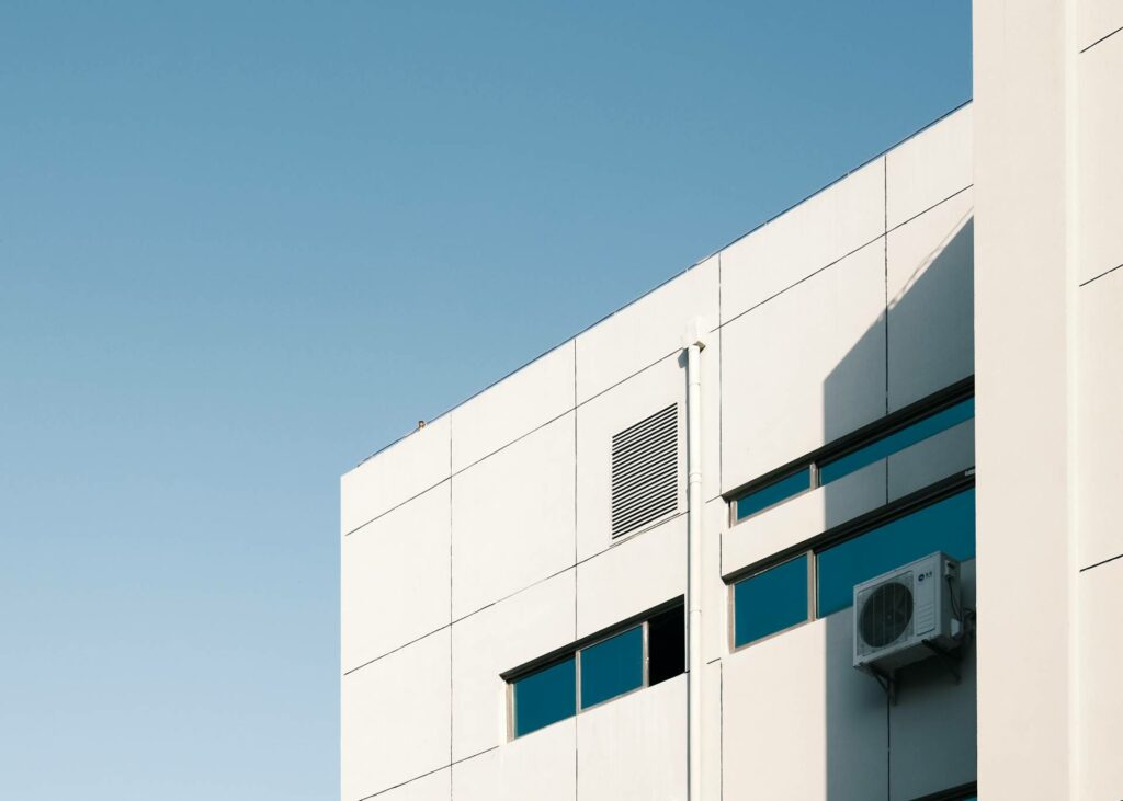 Eficiencia energética en edificios públicos: soluciones prácticas, normativa y casos reales Eficiencia energética en edificios públicos