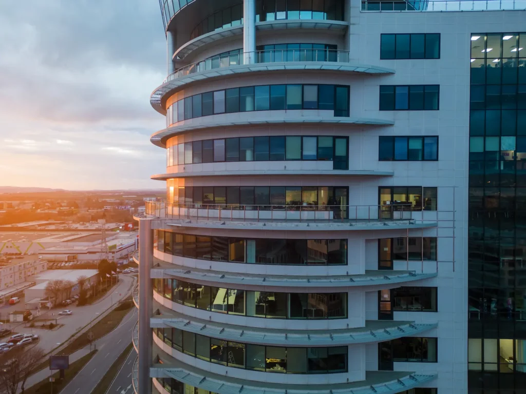 ¿Qué es un sistema de gestión de edificios (BMS)?