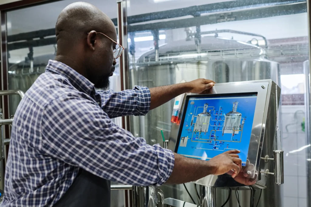 Diferencias entre SGE, BMS y SCADA: qué son y en qué se parecen